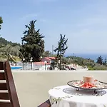 Suites&boutique 3* Stafylos