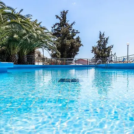 Hotel & Boutique Stafylos
