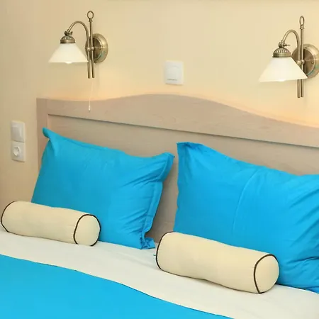 Hotel & Boutique 3*