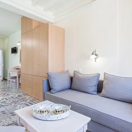 Hotel & Boutique 3*