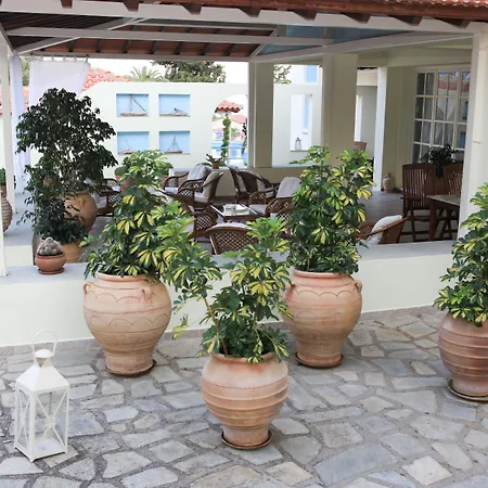 Hotel & Boutique Stafylos