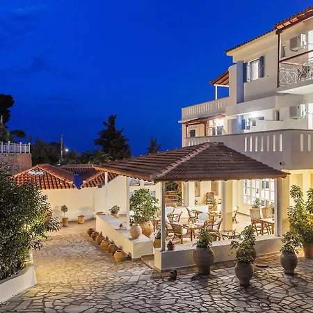 Hotel & Boutique 3*