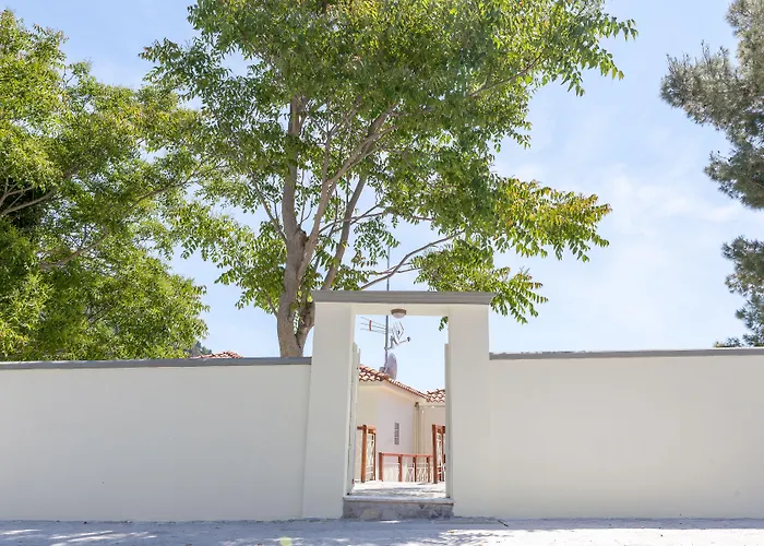 & Boutique Hotel Stafylos